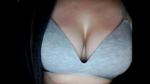 Snapshot of sensualmilena chatting on 9, 1, 2026 Sensual Milena online show from 9, 1, 2026