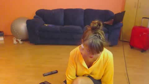 Snapshot of sensualmyra chatting on 25, 9, 2025 sensualmyra online show from 25, 9, 2025