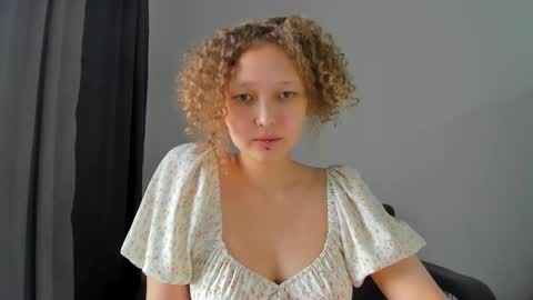 Snapshot of senya_sol chatting on 6, 2, 2026 senya_sol online show from 6, 2, 2026