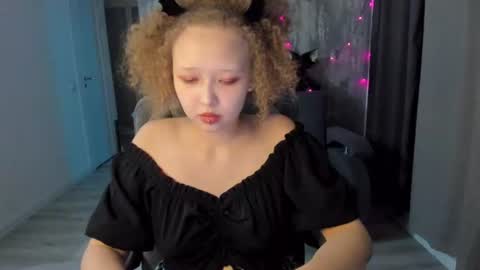 Snapshot of senya_sol chatting on 8, 7, 2026 senya_sol online show from 8, 7, 2026