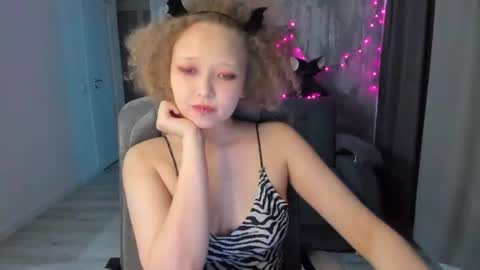 Snapshot of senya_sol chatting on 10, 7, 2026 senya_sol online show from 10, 7, 2026