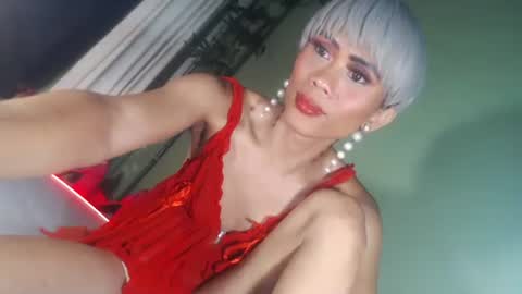 senyora_evangelista online show from 7, 5, 2026