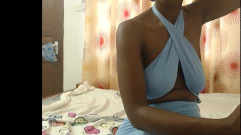 Snapshot of sera_booty chatting on 10, 10, 2025 Anne online show from 10, 10, 2025