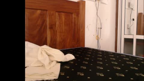 Snapshot of sera_booty chatting on 6, 4, 2026 Anne online show from 6, 4, 2026