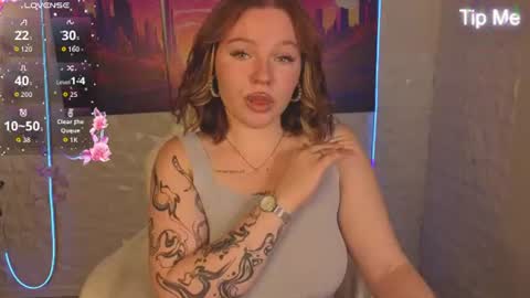 Snapshot of seraphinaa_darkwater chatting on 10, 7, 2026 Lisa and Mona online show from 10, 7, 2026