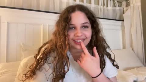 Snapshot of seraphinavelvet chatting on 16, 1, 2026 Seraphina online show from 16, 1, 2026