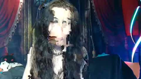 Seraphin Munster online show from 1, 1, 2025