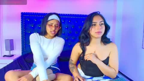 Serena and zoe online show from 15, 4, 2026