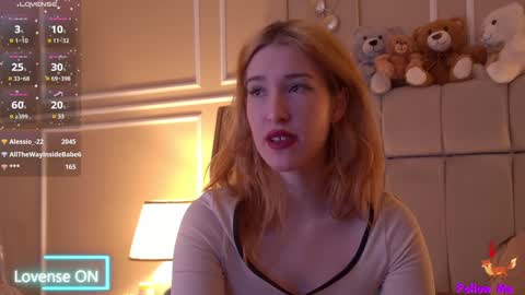 Snapshot of serena_bennet chatting on 3, 2, 2025 Serena online show from 3, 2, 2025