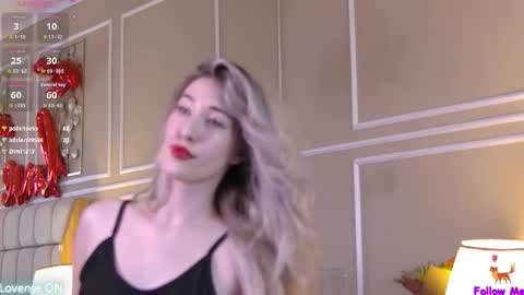 Snapshot of serena_bennet chatting on 25, 9, 2025 Serena online show from 25, 9, 2025
