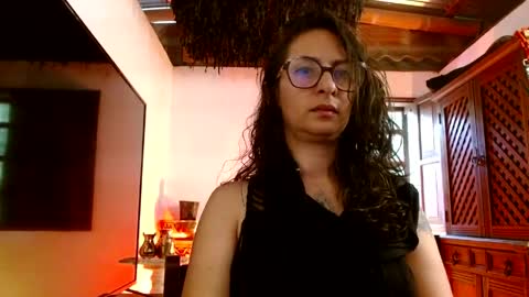 Snapshot of serena_xyz chatting on 15, 4, 2026 Serena Xyz online show from 15, 4, 2026