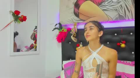 serenasmit online show from 28, 12, 2024