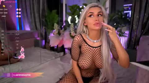 Serene Sophiex online show from 4, 3, 2025