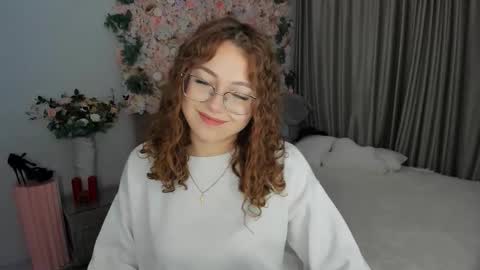 Ophelia online show from 25, 9, 2025