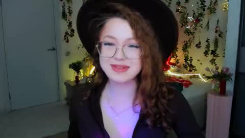 Snapshot of sereneflame chatting on 5, 3, 2026 Ophelia online show from 5, 3, 2026