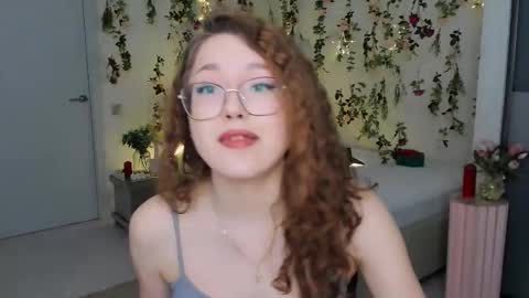 Snapshot of sereneflame chatting on 18, 3, 2026 Ophelia online show from 18, 3, 2026