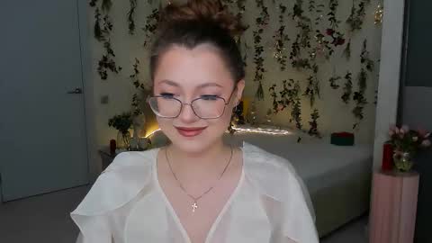 Snapshot of sereneflame chatting on 23, 3, 2026 Ophelia online show from 23, 3, 2026