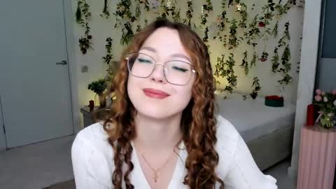 Snapshot of sereneflame chatting on 3, 4, 2026 Ophelia online show from 3, 4, 2026