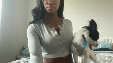 Snapshot of serenitybee chatting on 1, 3, 2026 Serenity Bee online show from 1, 3, 2026