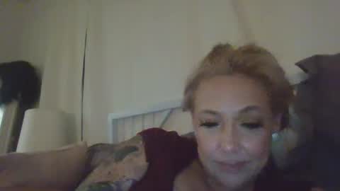 Snapshot of serentypeace chatting on 13, 10, 2025 tikitavi85 online show from 13, 10, 2025