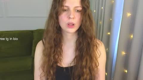 Snapshot of sereta_fin chatting on 10, 3, 2025 Hey Guys and Girls non-binary personalities Im Sereta online show from 10, 3, 2025