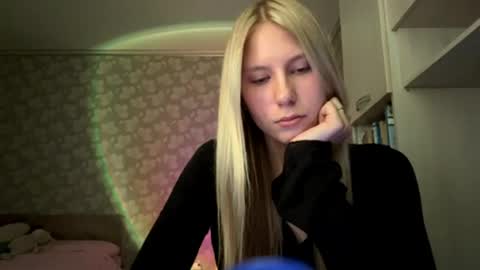 Snapshot of serinalasch chatting on 25, 5, 2026 Sofia online show from 25, 5, 2026