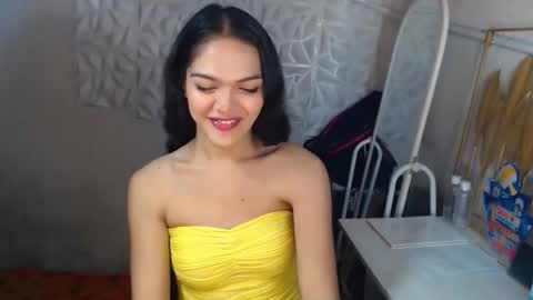 Snapshot of servicedoll18 chatting on 11, 6, 2026 Bella online show from 11, 6, 2026