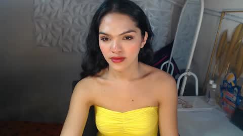 Snapshot of servicedoll18 chatting on 12, 6, 2026 Bella online show from 12, 6, 2026