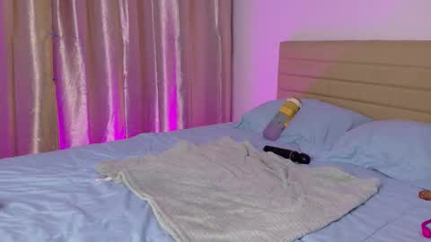 seshatxxx online show from 24, 11, 2025