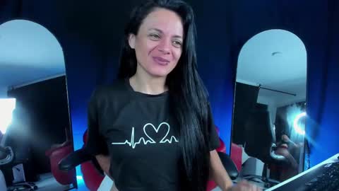 LUCERO online show from 24, 10, 2025