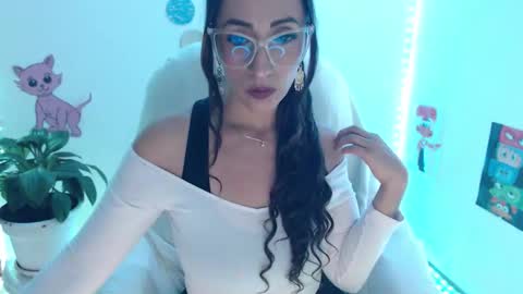 Snapshot of seuctive_woman57 chatting on 9, 2, 2026 samy online show from 9, 2, 2026