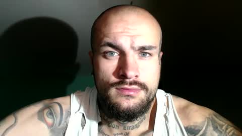 Snapshot of sevendragons1 chatting on 22, 11, 2025 SevenDragons online show from 22, 11, 2025