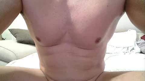 Snapshot of sex_machine_19 chatting on 26, 4, 2026 SEX MACHINE 19 online show from 26, 4, 2026