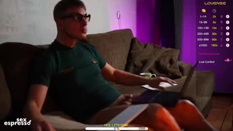 Snapshot of sexespresso chatting on 26, 9, 2025 Thank you for Birthday Wishes  online show from 26, 9, 2025