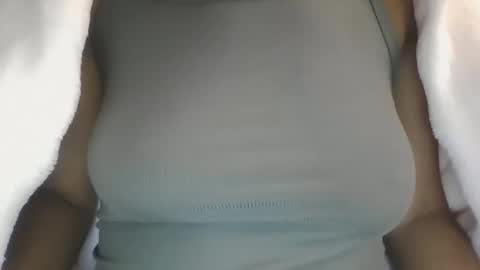 Snapshot of sexicaramel_ chatting on 7, 6, 2026 sexicaramel_ online show from 7, 6, 2026