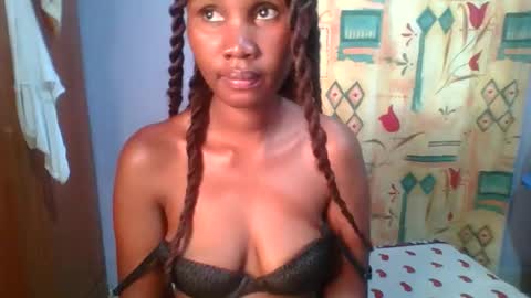 Snapshot of sexie_love chatting on 25, 9, 2025 Nancy online show from 25, 9, 2025