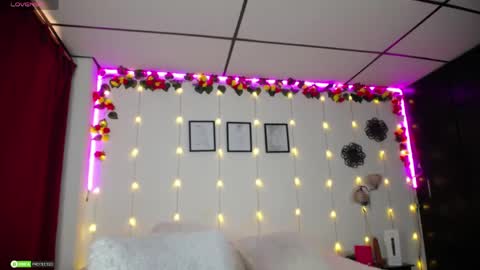 Snapshot of sexifacex1 chatting on 15, 4, 2026 Lili online show from 15, 4, 2026