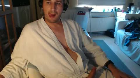 Sexlobo online show from 8, 3, 2025