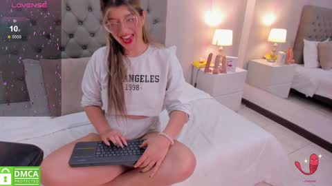 Snapshot of sexmilla_ chatting on 25, 1, 2025 My name is sexmilla Dont forget to follow me online show from 25, 1, 2025
