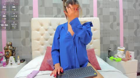 Snapshot of sexmilla_ chatting on 7, 2, 2025 My name is sexmilla Dont forget to follow me online show from 7, 2, 2025