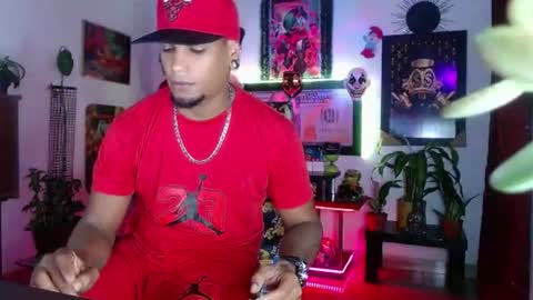 Aharon  ravelo online show from 12, 6, 2026
