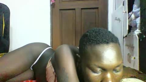 sexqueen02 online show from 31, 10, 2025