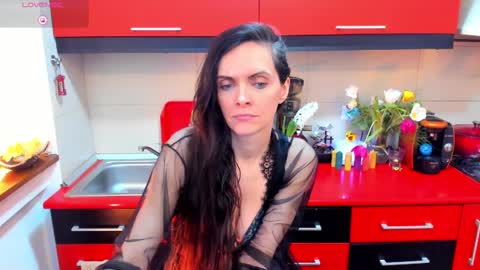 Snapshot of sexqueen1111 chatting on 3, 2, 2025 sexqueen1111 online show from 3, 2, 2025