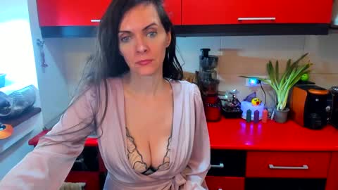 Snapshot of sexqueen1111 chatting on 7, 3, 2025 sexqueen1111 online show from 7, 3, 2025