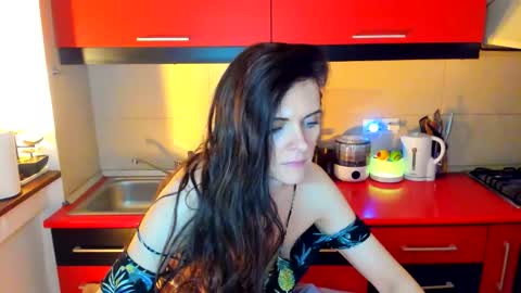 Snapshot of sexqueen1111 chatting on 3, 10, 2025 sexqueen1111 online show from 3, 10, 2025