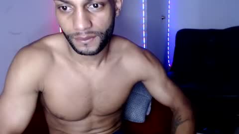 Snapshot of sexseason777 chatting on 4, 7, 2026 STIIV G online show from 4, 7, 2026