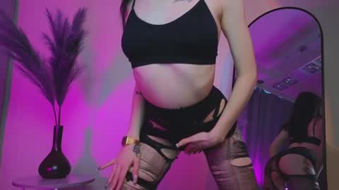 sextezi online show from 17, 1, 2025