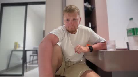 Snapshot of sexual_sbotage chatting on 3, 3, 2026 Max Leman online show from 3, 3, 2026