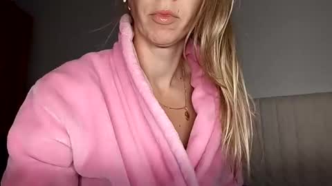 Snapshot of sexualangel chatting on 3, 5, 2026 Verona online show from 3, 5, 2026