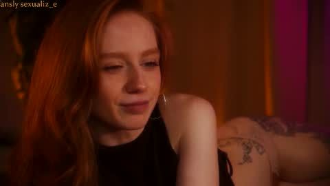 Snapshot of sexualiz_e chatting on 23, 9, 2025 Liz online show from 23, 9, 2025